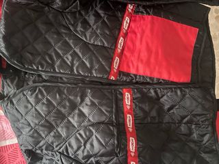 Chaqueta de moto roja y negra. Talla M