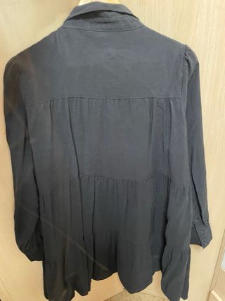 Vestido camisero Zara negro amplio
