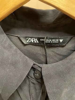 Vestido camisero Zara negro amplio