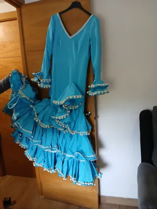 Traje de flamenca azul