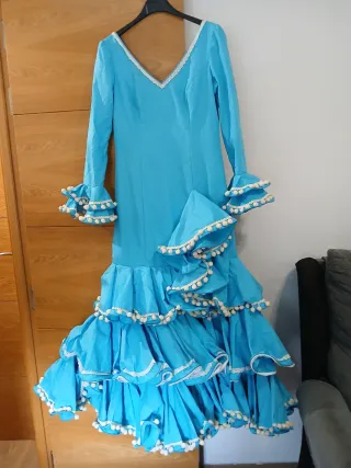 Traje de flamenca azul