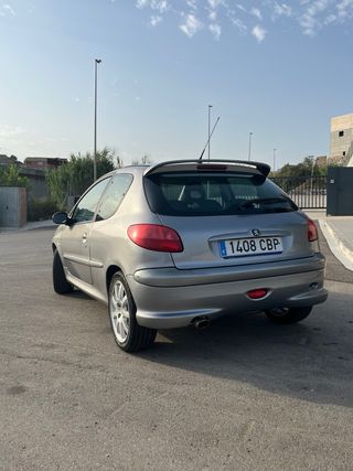 Peugeot 206 gti 2002