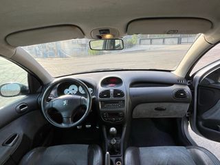 Peugeot 206 gti 2002