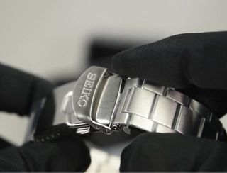 Seiko 5 Sports SRPJ45K1–Skeleton Silver Automático