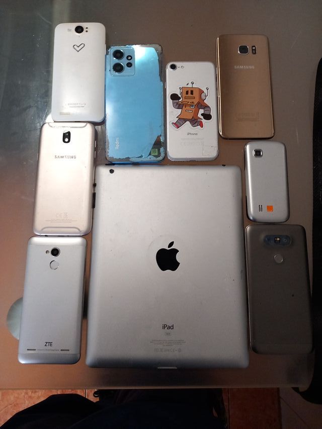 Lote de 9 teléfonos y tabletas
