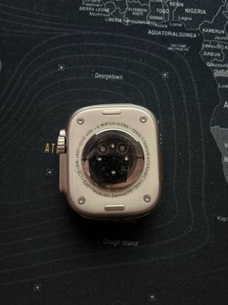 Apple Watch Ultra 2 arancione