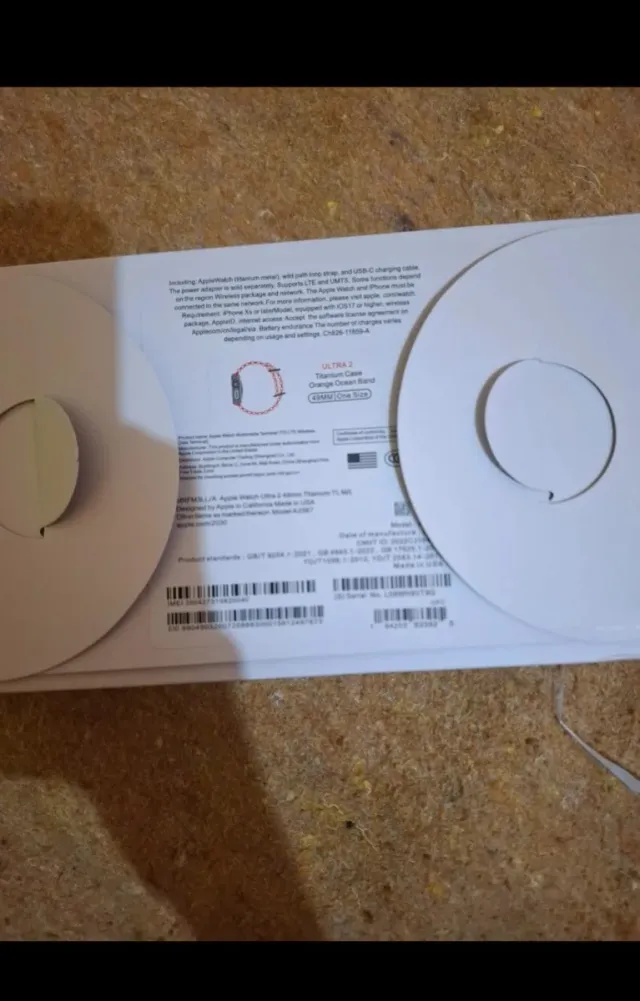 Apple Watch Ultra 2 arancione