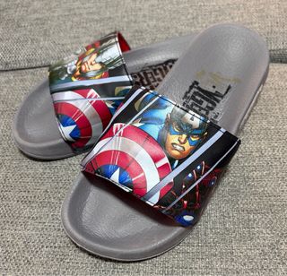 Sandalias Vengadores Talla 35