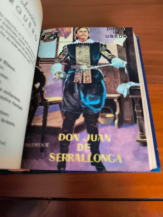 Libro antiguo (Gente de bronce)