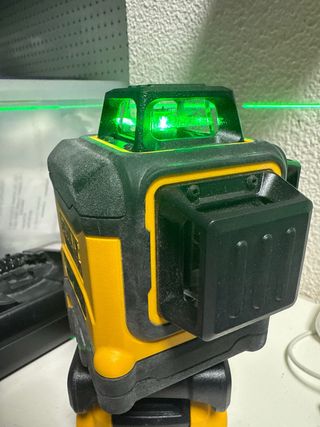 Nivel Láser DeWalt DCLE34031