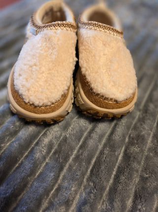 Zuecos UGG Beige Talla 38