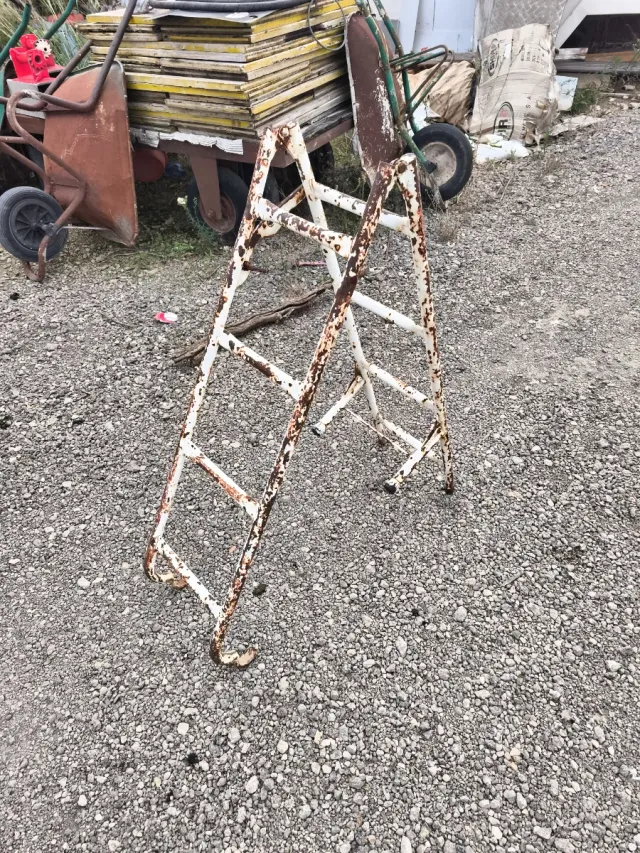 Escalera antigua de autobús