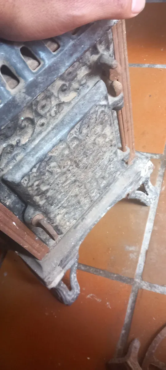 Chimenea decorativa de metal