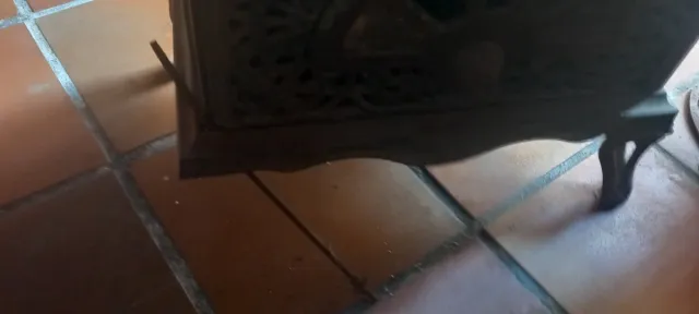 Chimenea decorativa de metal