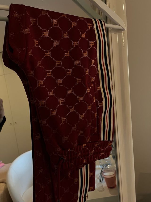 Fato de Treino Fila Vermelho e Dourado