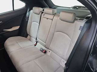 Lexus UX 2.0 250h Premium