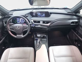 Lexus UX 2.0 250h Premium