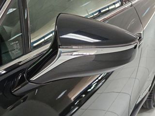 Lexus UX 2.0 250h Premium