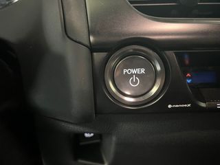 Lexus UX 2.0 300h UX Plus