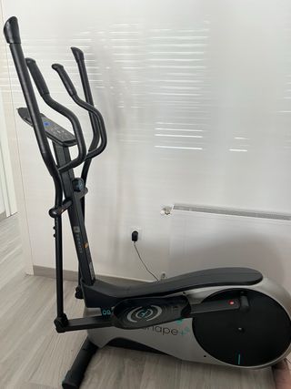 Bicicleta elíptica negra