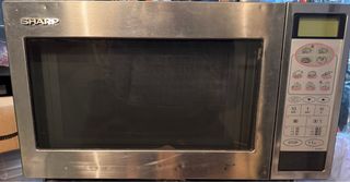 Horno Microondas Sharp R-84ST
