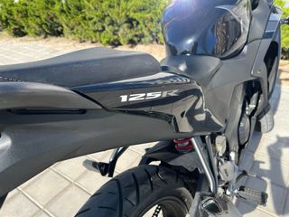 Honda CBR 125 R Negra