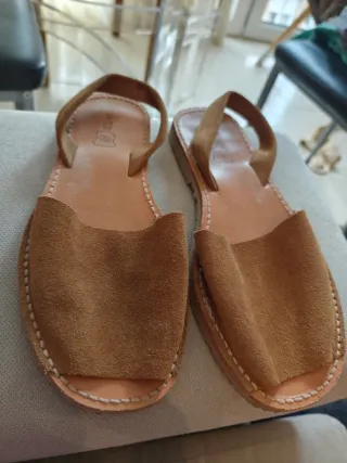 Sandalias de ante marrón