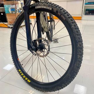 BICICLETA TREK PRO CALIBER 6 CAMBIOS SRAM NX GRIS