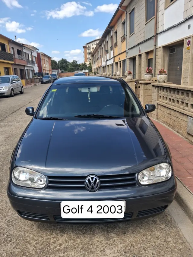 Volkswagen Golf 