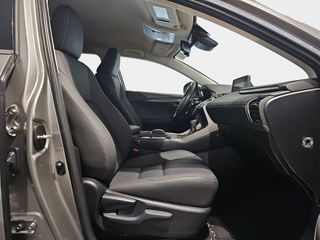 Lexus NX 2.5 300h Premium 2WD