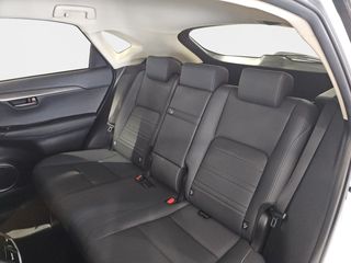 Lexus NX 2.5 300h Premium 2WD