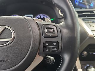 Lexus NX 2.5 300h Premium 2WD