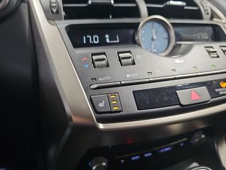 Lexus NX 2.5 300h Premium 2WD