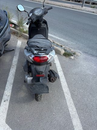 Peugeot Tweet 125i Scooter Plata, moto averiada