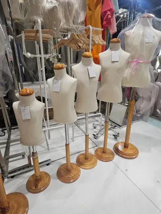 Lote 5 maniquies infantiles de costura.