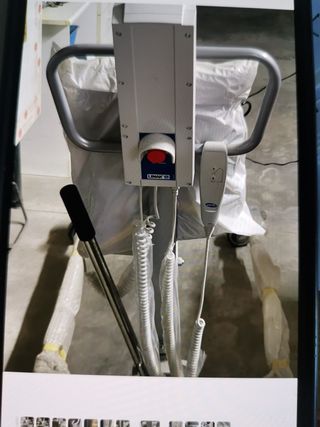 Sollevatore elettrico pieghevole anziani e disabil