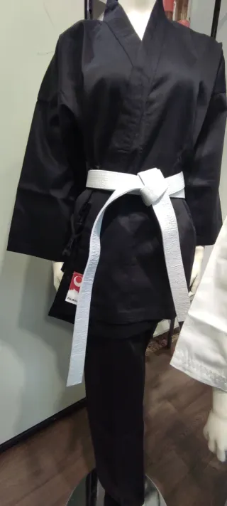 Kimono Karate Negro Fujimae