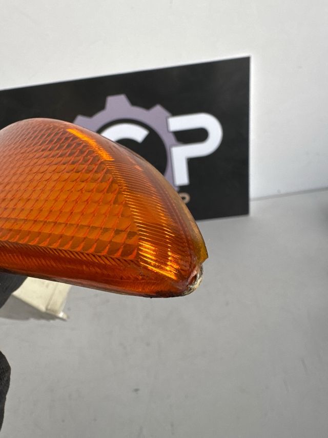 Intermitente derecho Renault Master ref:7700352108