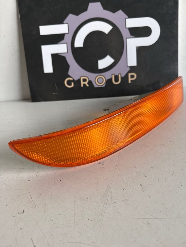 Intermitente derecho Renault Master ref:7700352108