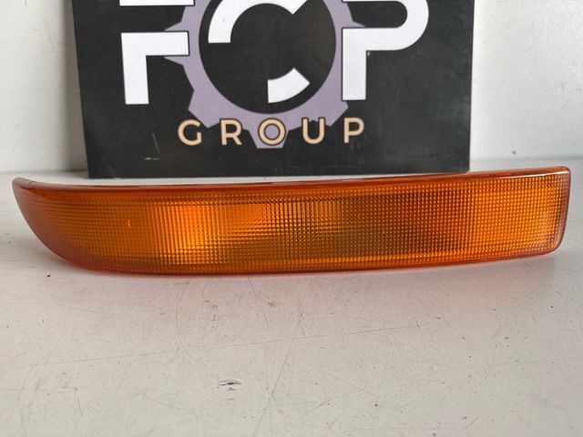 Intermitente derecho Renault Master ref:7700352108