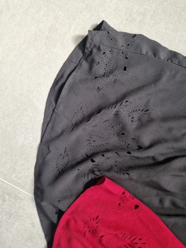 Lote 2 faldas Stradivarius Talla M sin usar