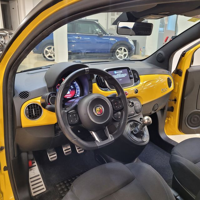 Abarth 595 2020