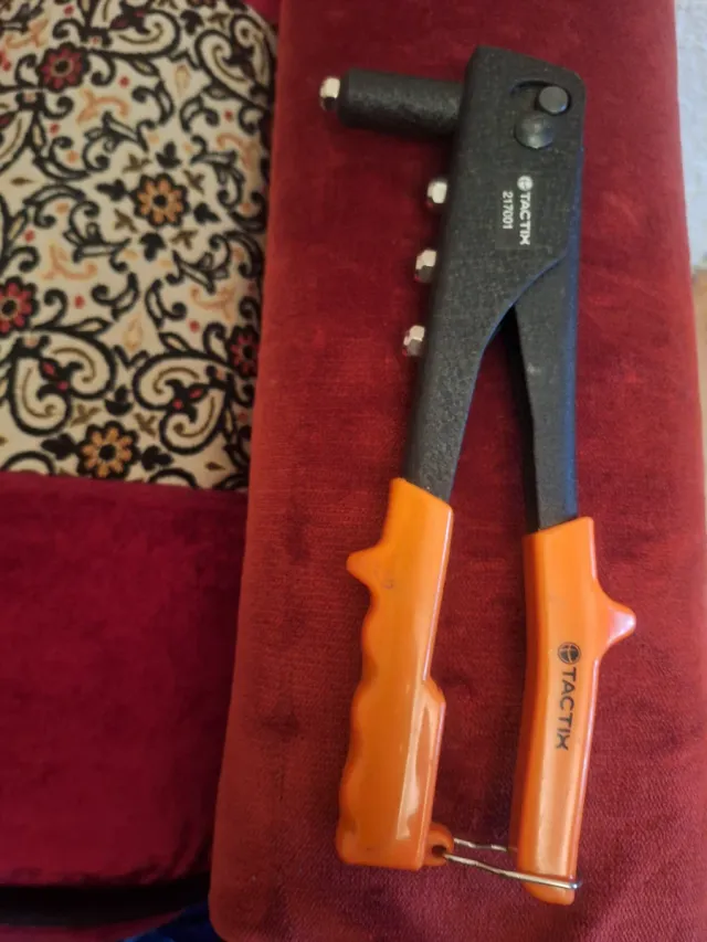 Remachador Táctix 217001