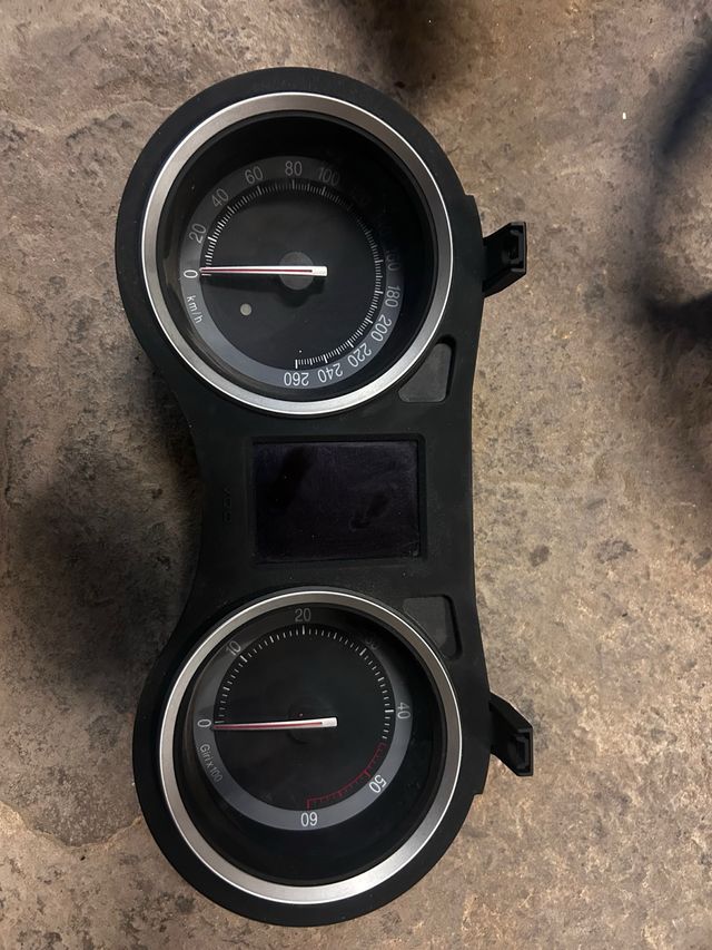 Cuadro instrumentos Alfa Romeo Brera