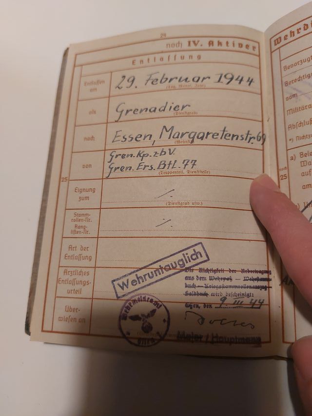 Wehrpass 1944 Soldado Alemán Granadero oferta