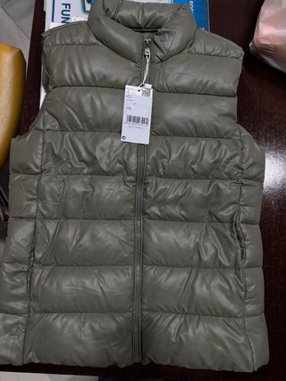 Plumífero Mango sin mangas talla XS