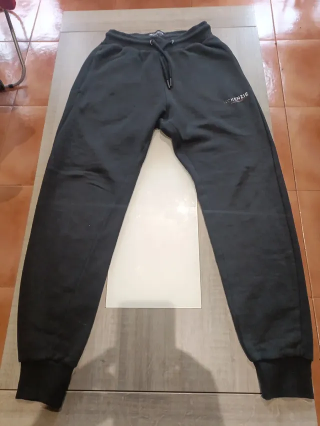 Pantalón chándal McKenzie negro