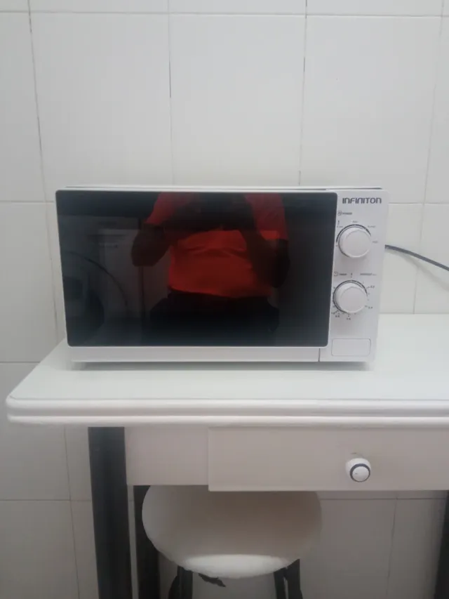 Microondas INFINITON Blanco