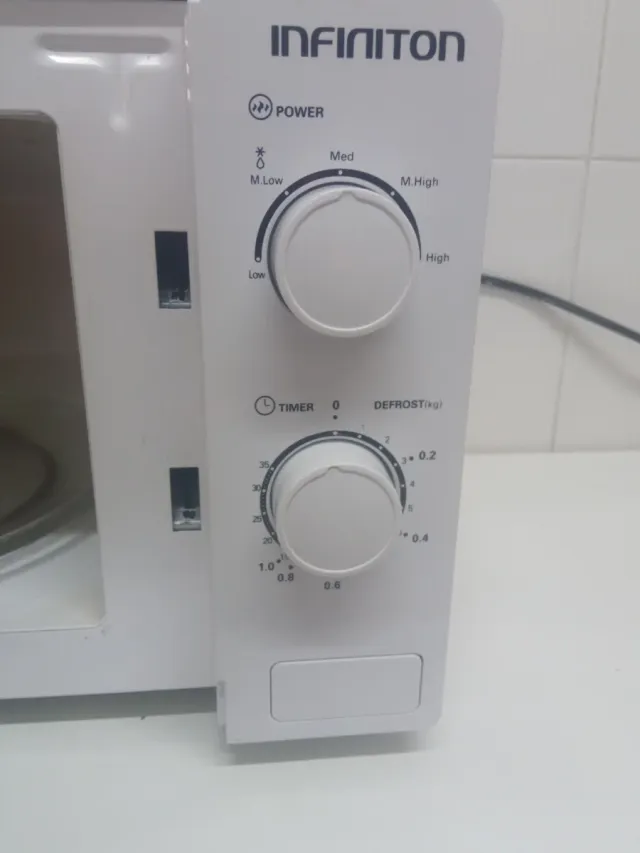 Microondas INFINITON Blanco
