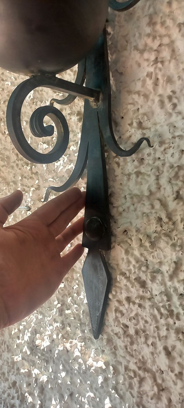 Candelabro Escolopendra de Hierro